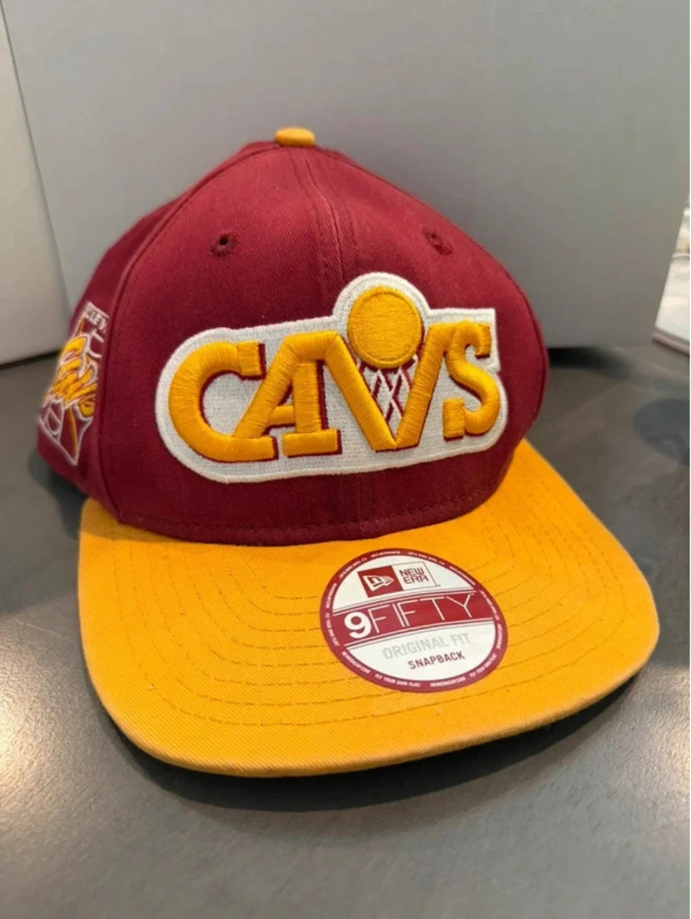 New Era 9FIFTY Cleveland Cavaliers Snapback Hat NBA Burgundy Gold OSFM